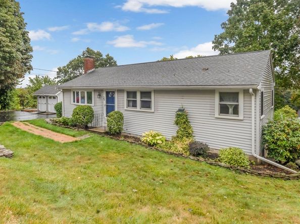 35 Roundtop, Marlborough MA 01752