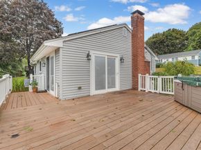 35 Roundtop, Marlborough MA 01752