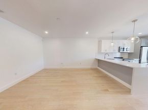 52 Withington St 7, Boston MA 02124