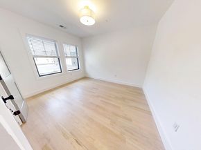 52 Withington St 7, Boston MA 02124