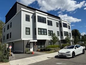 52 Withington St 7, Boston MA 02124