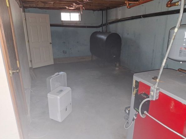 8 Laurel Dr, Ashburnham MA 01430