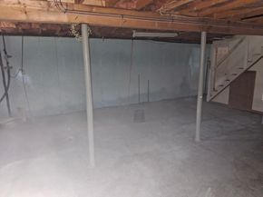 8 Laurel Dr, Ashburnham MA 01430