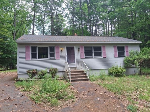 8 Laurel Dr, Ashburnham MA 01430
