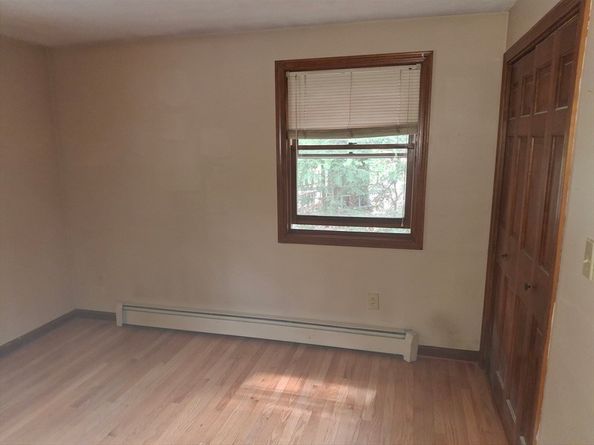 8 Laurel Dr, Ashburnham MA 01430