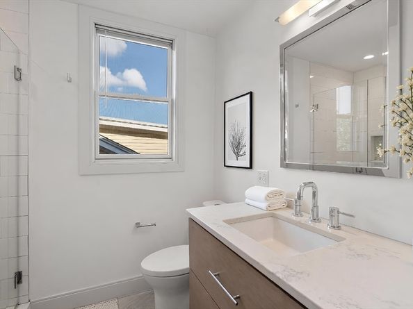 7 Langford Park 3, Boston MA 02119