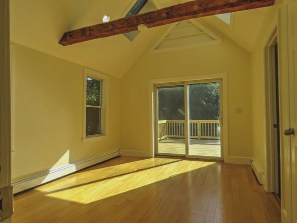 1077 Bedford St, Abington MA 02351