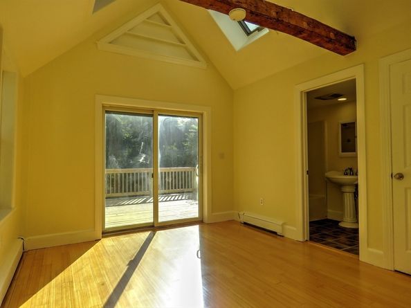 1077 Bedford St, Abington MA 02351