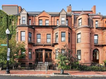 232 W Newton Street