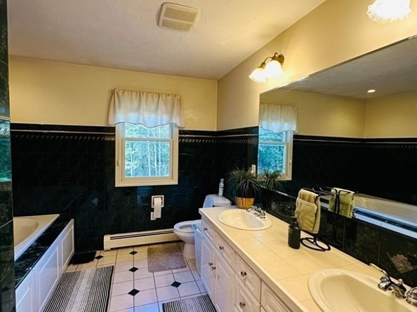 405 West St., Uxbridge MA 01569