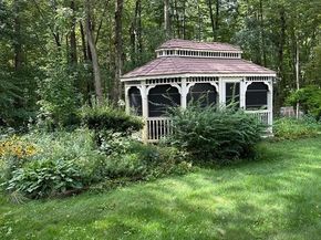 405 West St., Uxbridge MA 01569