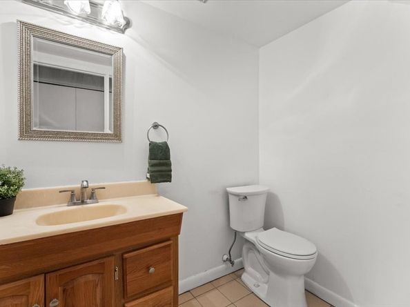 230 Greenbrook Drive 606, Stoughton MA 02072