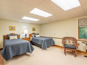40 Bentwood Dr 40, Sturbridge MA 01566