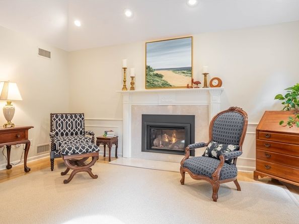 40 Bentwood Dr 40, Sturbridge MA 01566