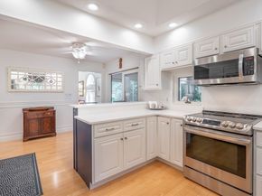 40 Bentwood Dr 40, Sturbridge MA 01566