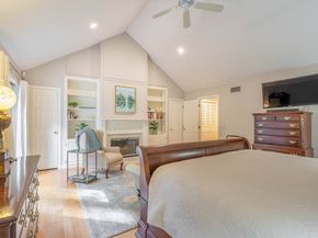40 Bentwood Dr 40, Sturbridge MA 01566