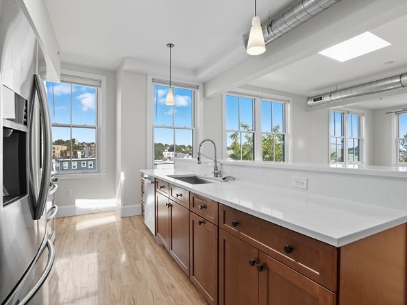 43 Park Street 18, Somerville MA 02143