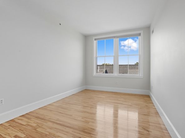 43 Park Street 18, Somerville MA 02143