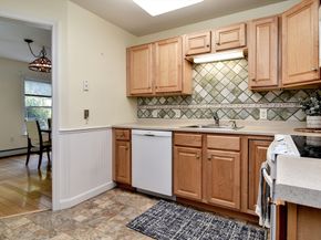 34 Meeting House Lane 111, Stow MA 01775