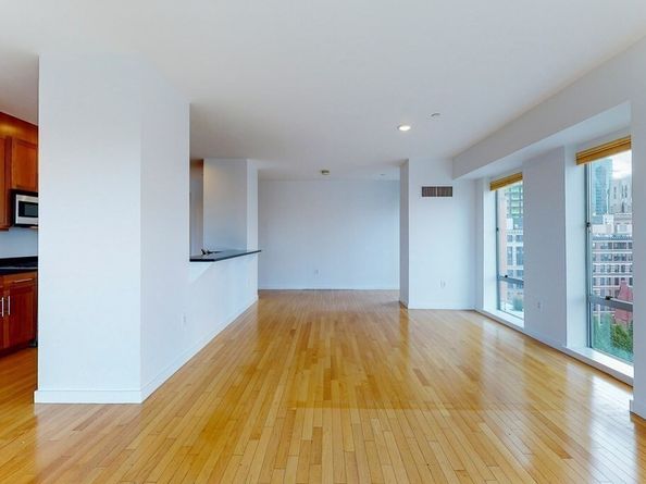 80 Broad St 1204, Boston MA 02110