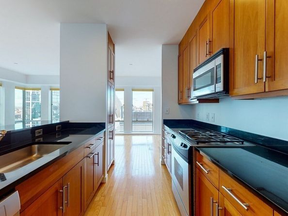 80 Broad St 1204, Boston MA 02110