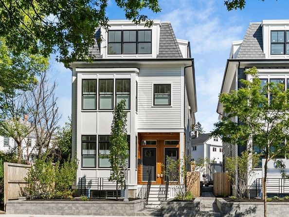 327 Alewife Brook Pkwy A, Somerville MA 02144