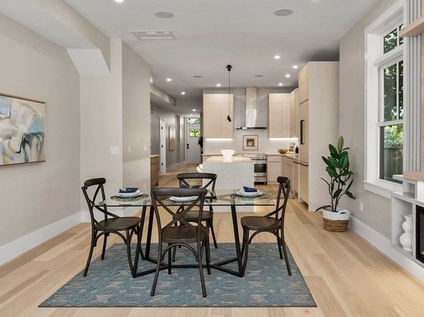 327 Alewife Brook Pkwy A, Somerville MA 02144