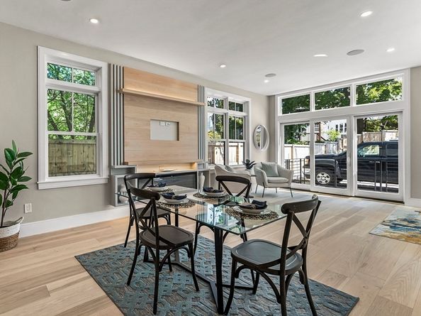 327 Alewife Brook Pkwy A, Somerville MA 02144