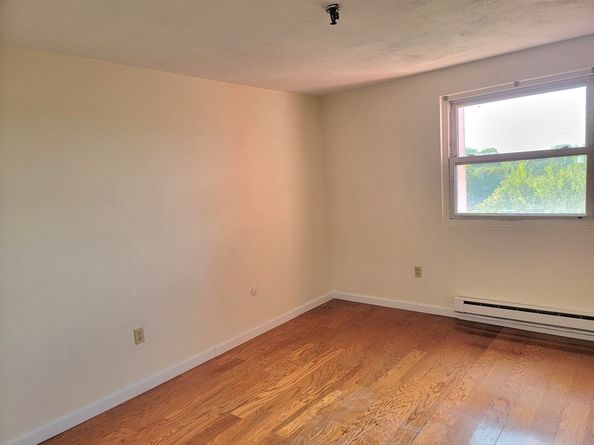 115 W Squantum St 810, Quincy MA 02171