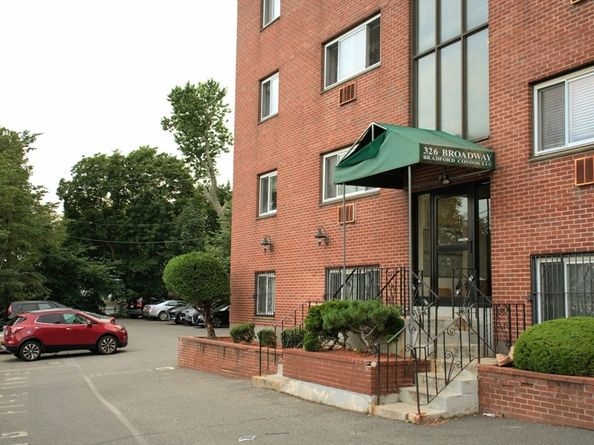 326 Broadway 11, Somerville MA 02145