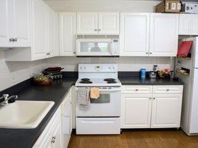 326 Broadway 11, Somerville MA 02145