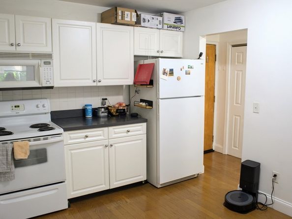 326 Broadway 11, Somerville MA 02145