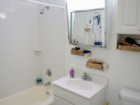 326 Broadway 11, Somerville MA 02145