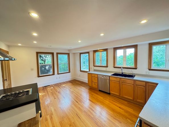 26 Centre Ave, Belmont MA 02478