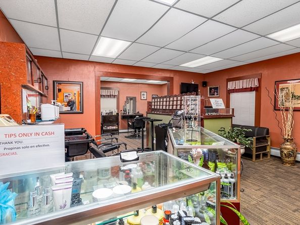 35 Bemis Road, Fitchburg MA 01420