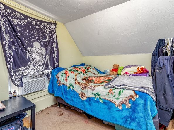 35 Bemis Road, Fitchburg MA 01420