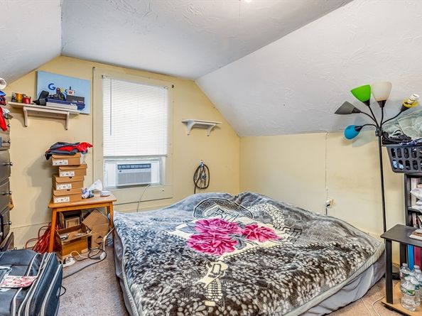 35 Bemis Road, Fitchburg MA 01420