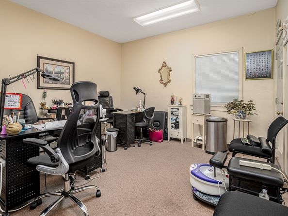35 Bemis Road, Fitchburg MA 01420