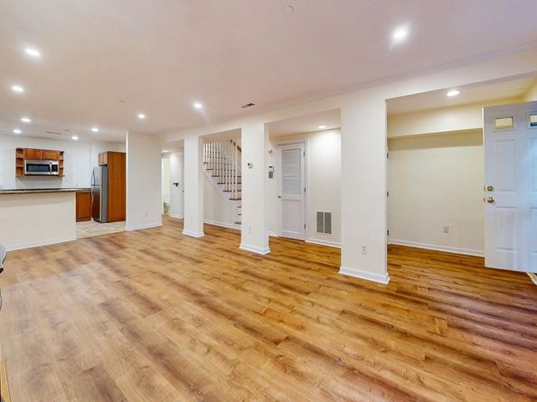 460 Massachusetts Avenue B, Boston MA 02118