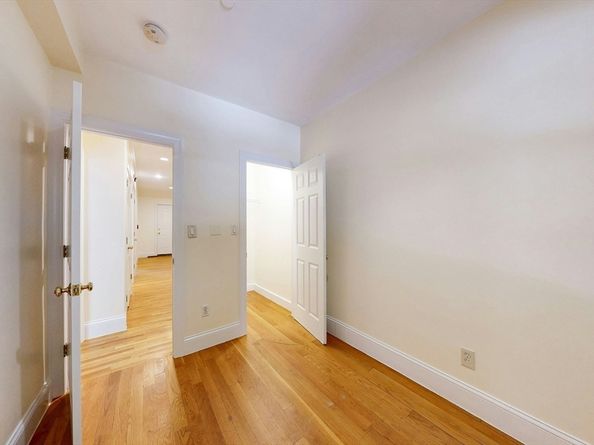 460 Massachusetts Avenue B, Boston MA 02118