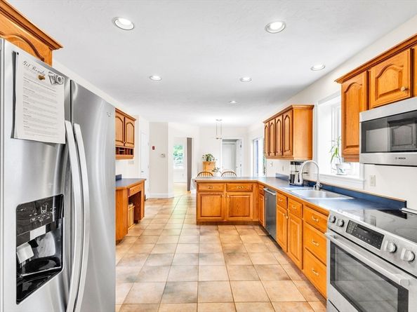 351 Burroughs Road, Boxborough MA 01719