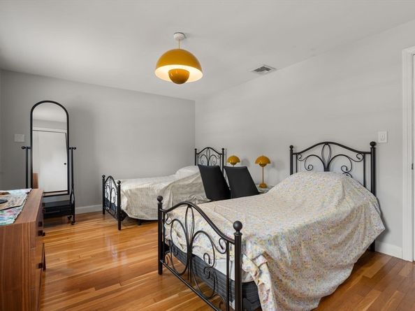 19 Bakers Hill Rd, Weston MA 02493