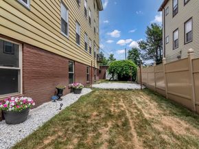 10 Imperial Rd, Worcester MA 01604
