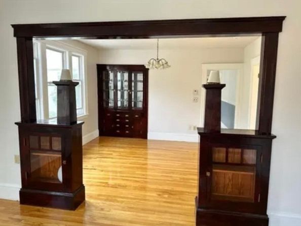 10 Imperial Rd, Worcester MA 01604
