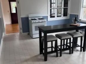10 Imperial Rd, Worcester MA 01604
