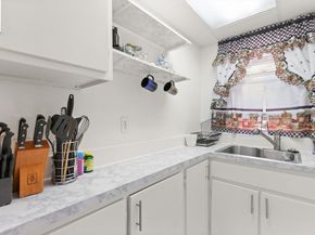 37 West St, Brockton MA 02301