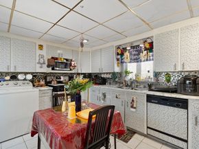 37 West St, Brockton MA 02301