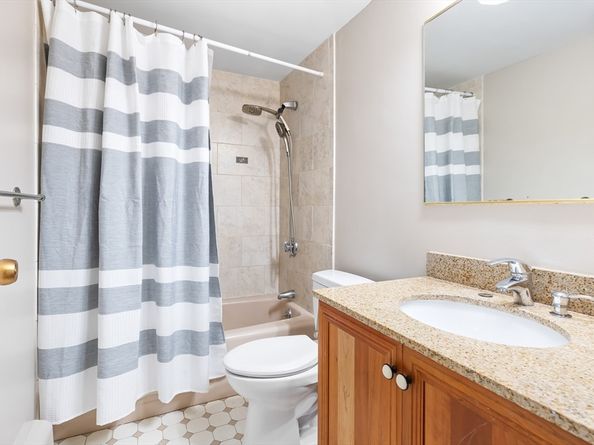 60 Longwood Ave 302, Brookline MA 02446