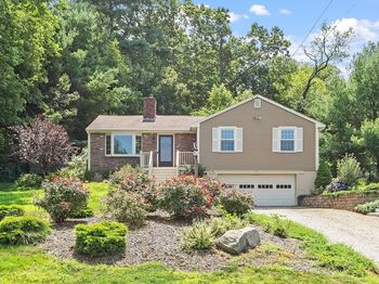 64 Carolyn Cir