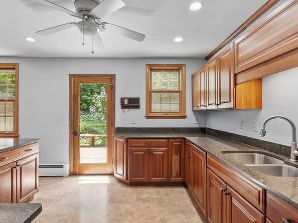 64 Carolyn Cir, Marshfield MA 02050